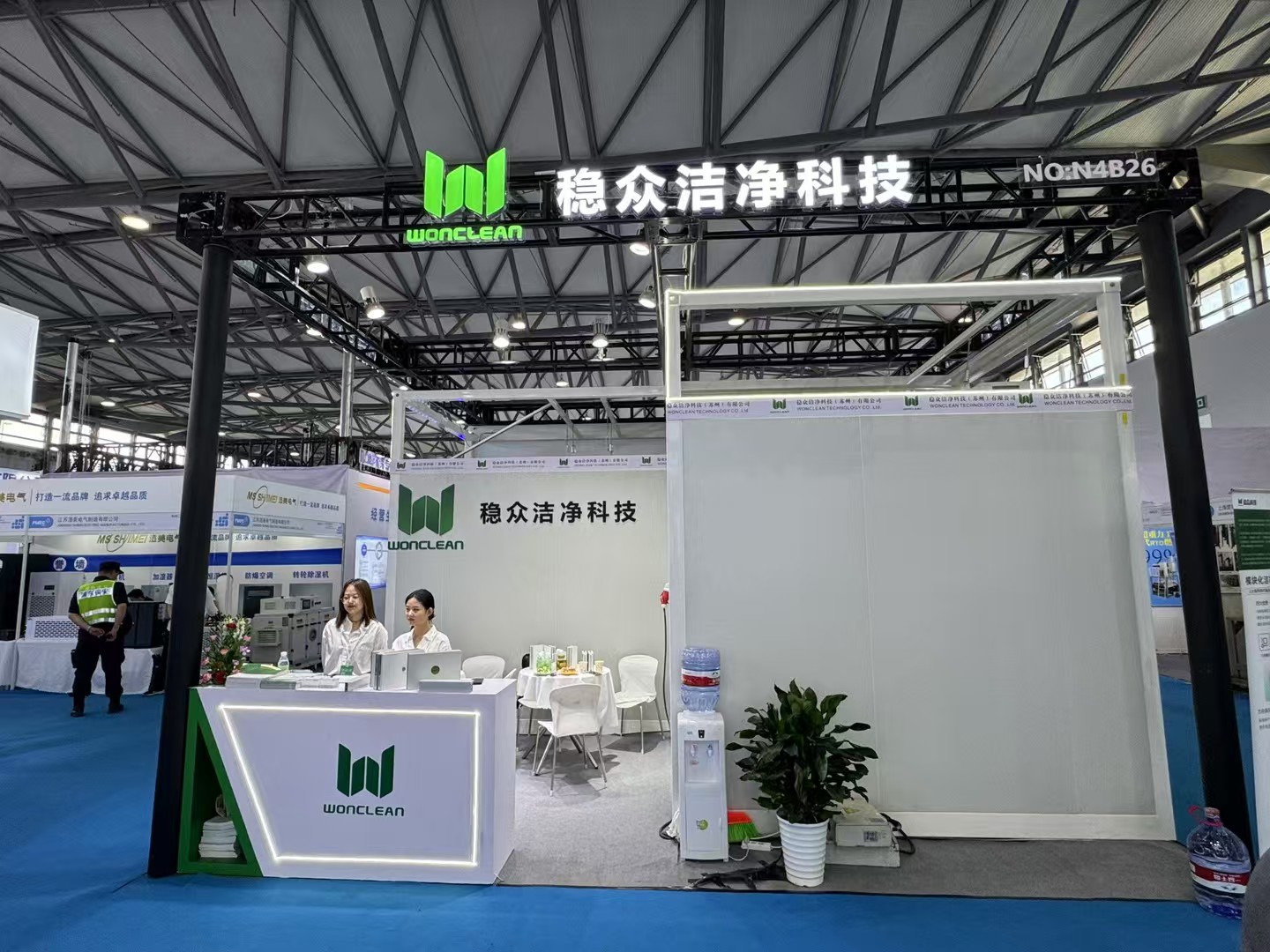 萬潔亮相CPHI&PMEC China 2025，展示創新無塵室解決方案，獲得客戶大力支持